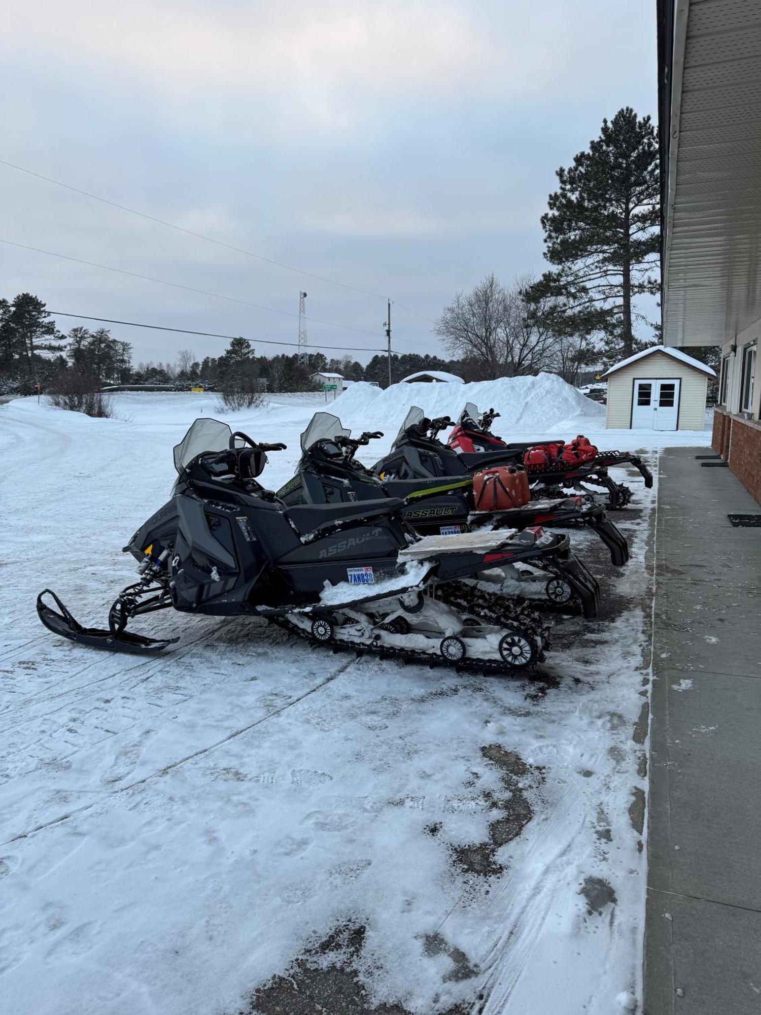 Northside Motel Vermilion Bay Экстерьер фото